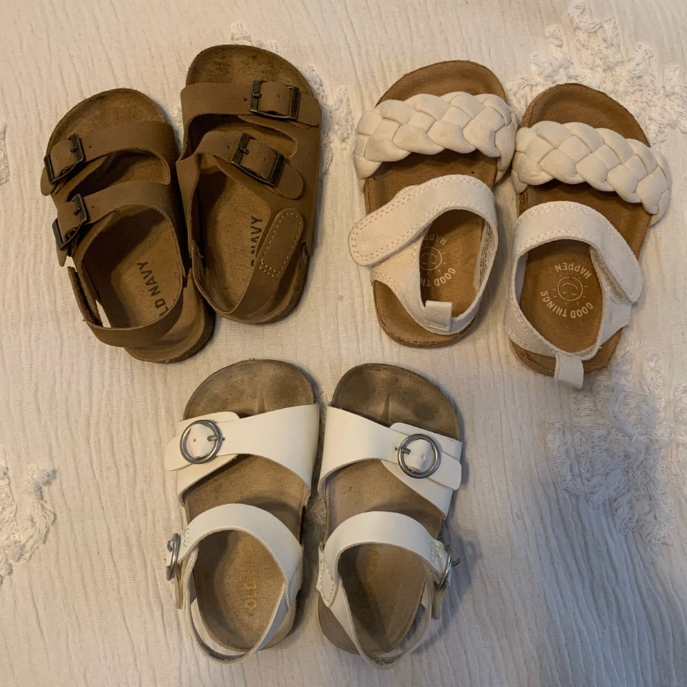 Bundle of baby sandals